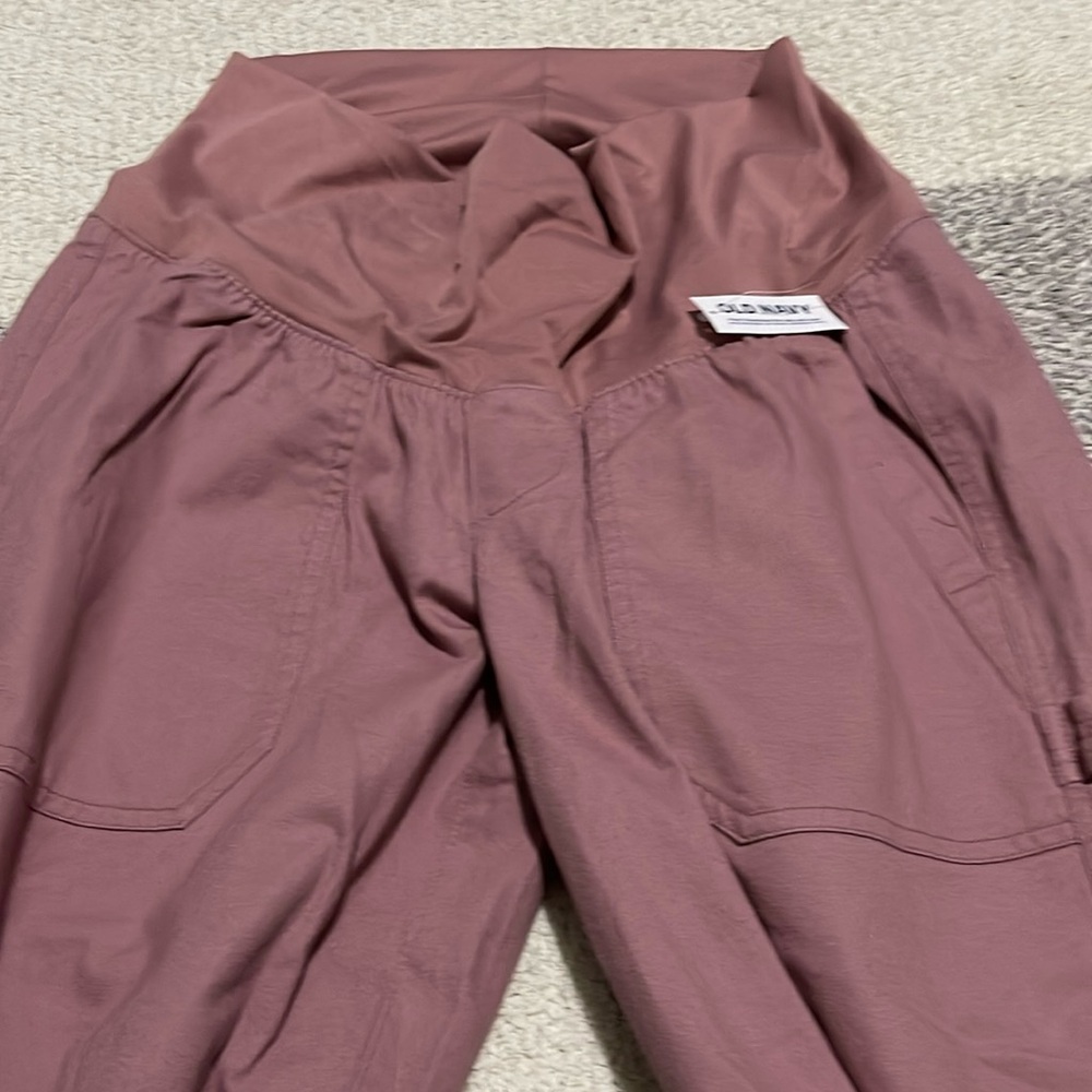 NWT- Old Navy Maternity- S - Picture 4 of 9